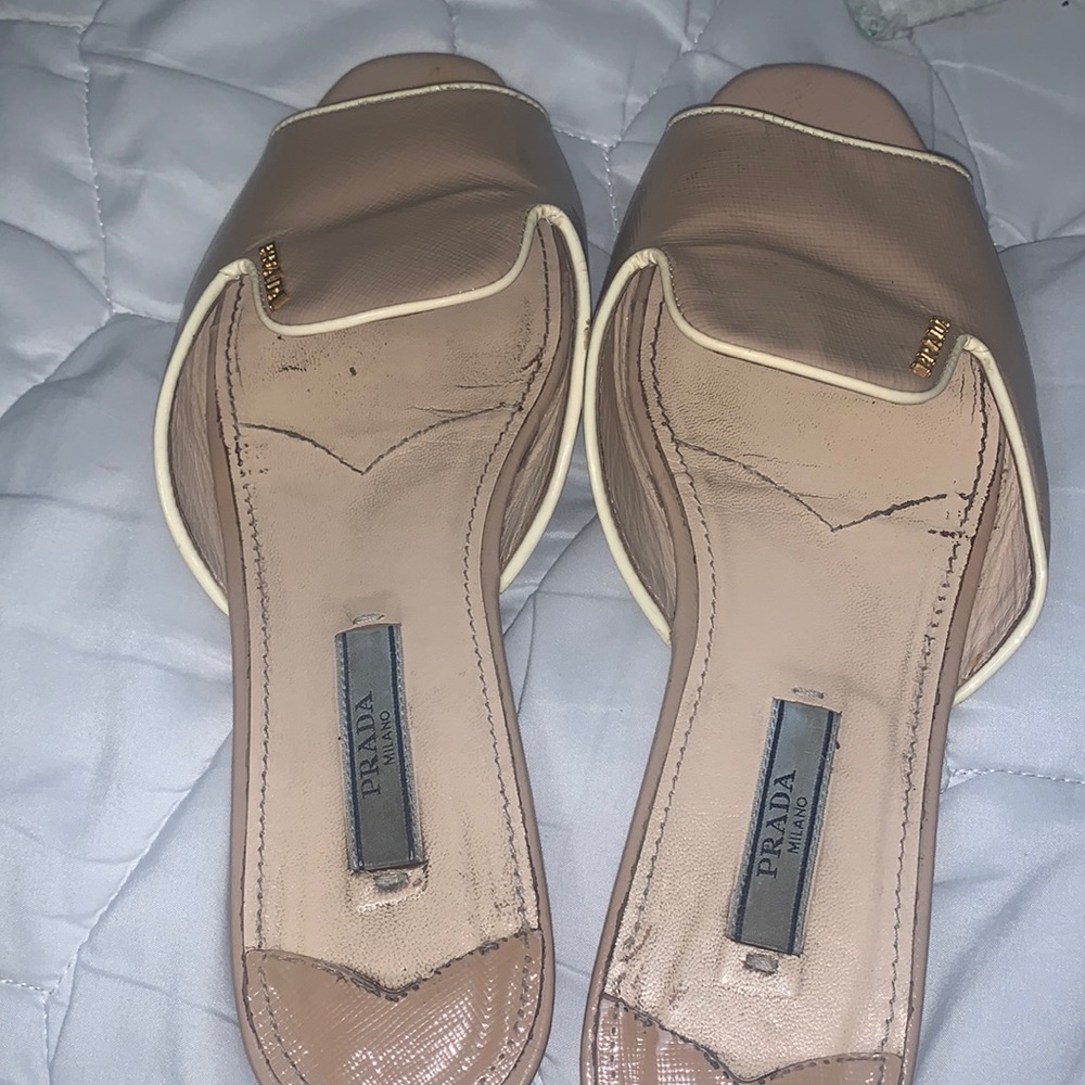 Prada Slides